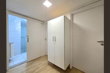 Apartamento à venda com 107m², 3 quartos e 1 vagaBanheiro Corredor