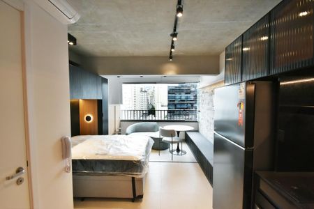 Entrada de kitnet/studio para alugar com 1 quarto, 25m² em Cerqueira César, São Paulo