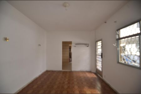 Sala de casa para alugar com 2 quartos, 100m² em Vila Valqueire, Rio de Janeiro