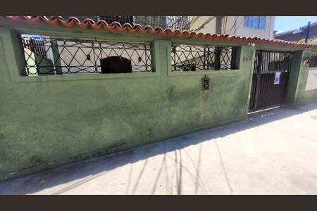 Casa para alugar com 100m², 2 quartos e 1 vagaPlaca instalada