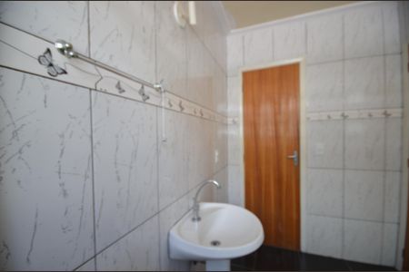 Casa para alugar com 100m², 2 quartos e 1 vagaBanheiro da Suíte