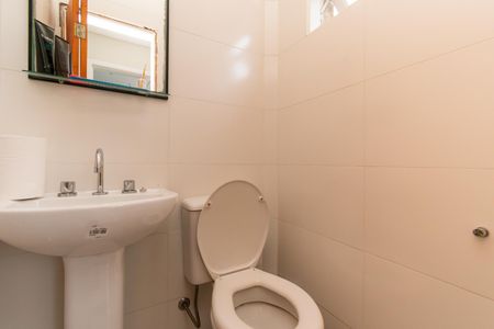 Casa à venda com 100m², 4 quartos e sem vagaBanheiro 2