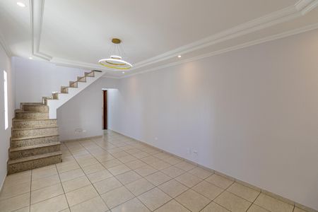 Casa para alugar com 229m², 3 quartos e 5 vagasSala