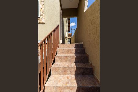 Casa para alugar com 229m², 3 quartos e 5 vagasEscada