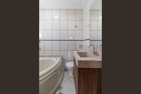 Casa para alugar com 229m², 3 quartos e 5 vagasBanheiro Suíte 