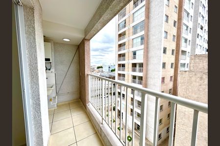 Apartamento para alugar com 43m², 2 quartos e 1 vagaVaranda da Sala