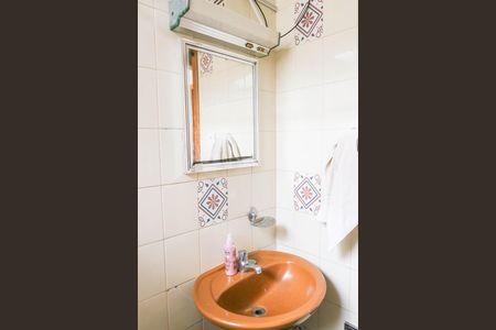 Casa de condomínio à venda com 75m², 2 quartos e sem vaga Casa de condomínio à venda com 75m², 2 quartos e sem vagaBanheiro