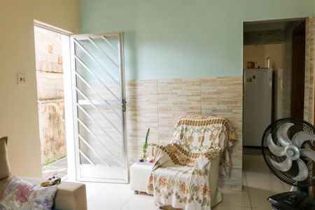 Sala de casa de condomínio à venda com 2 quartos, 75m² em Pilares, Rio de Janeiro