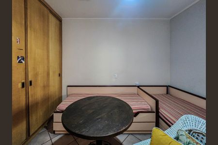 Apartamento para alugar com 1 quarto, 86m² em Vila Tupi, Praia Grande