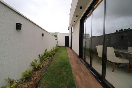 Casa de condomínio para alugar com 219m², 3 quartos e 4 vagasJardim