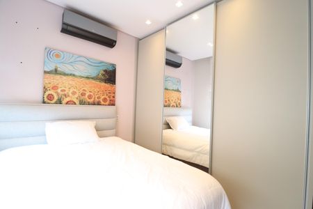 Casa de condomínio para alugar com 219m², 3 quartos e 4 vagasQuarto 2 - Suíte