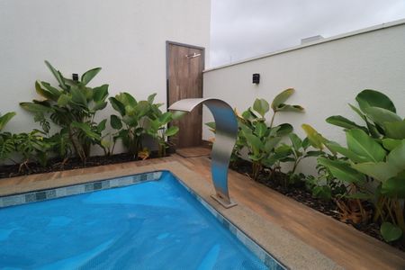 Casa de condomínio para alugar com 219m², 3 quartos e 4 vagasPiscina