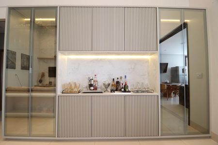 Casa de condomínio para alugar com 219m², 3 quartos e 4 vagasSala