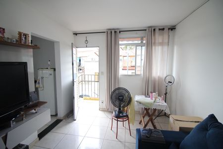 Sala de casa para alugar com 2 quartos, 41m² em Solar do Barreiro, Belo Horizonte