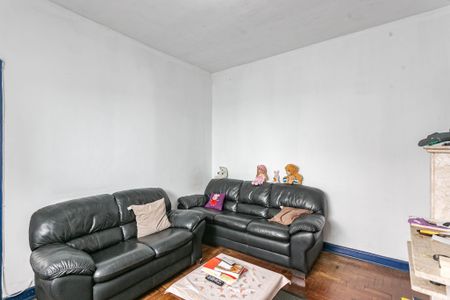 Sala de casa à venda com 2 quartos, 100m² em Vila Gumercindo, São Paulo