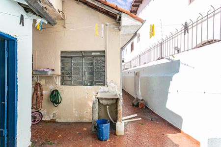 Casa à venda com 100m², 2 quartos e 1 vagaQuintal