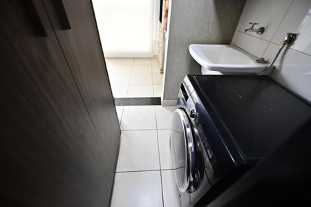 Apartamento para alugar com 63m², 2 quartos e 1 vagaÁrea de Serviço