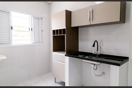 Cozinha e Área de Serviço de kitnet/studio para alugar com 1 quarto, 20m² em Pompéia, Belo Horizonte