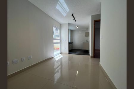 Foto 01 de apartamento à venda com 2 quartos, 51m² em Jardim Esmeraldina, Campinas