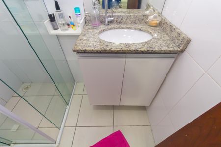 Casa de condomínio à venda com 169m², 3 quartos e 3 vagasBanheiro da Suíte 2