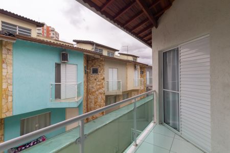 Casa de condomínio à venda com 169m², 3 quartos e 3 vagasSacada