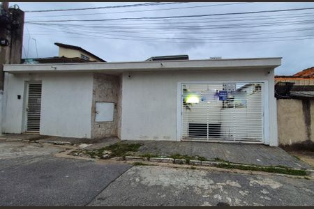 Casa de condomínio à venda com 169m², 3 quartos e 3 vagasFachada