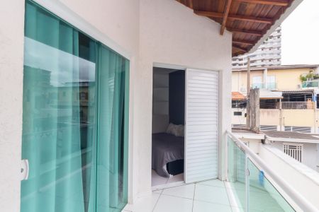 Casa de condomínio à venda com 169m², 3 quartos e 3 vagasSacada