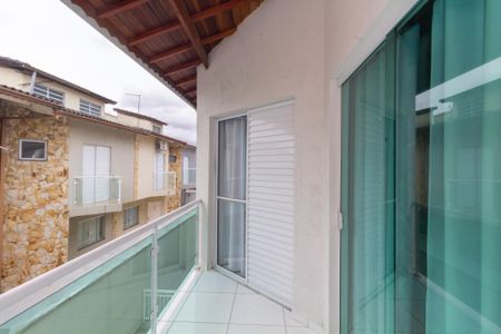 Casa de condomínio à venda com 169m², 3 quartos e 3 vagasSacada