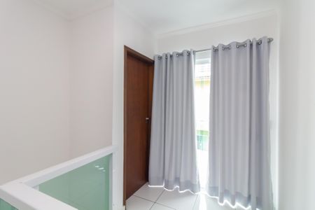 Casa de condomínio à venda com 169m², 3 quartos e 3 vagasEscada