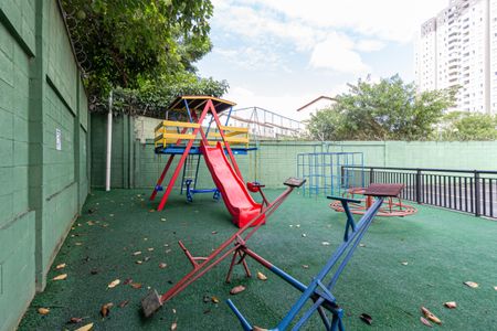 Apartamento à venda com 49m², 2 quartos e 1 vagaÁrea comum - Playground