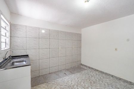 Cozinha de casa para alugar com 1 quarto, 15m² em Vila Moraes, São Paulo