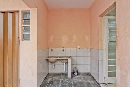 Casa à venda com 140m², 3 quartos e 2 vagas Casa à venda com 140m², 3 quartos e 2 vagasÁrea de Serviço