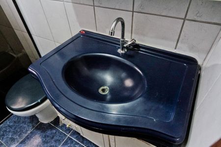 Casa à venda com 140m², 3 quartos e 2 vagas Casa à venda com 140m², 3 quartos e 2 vagasBanheiro
