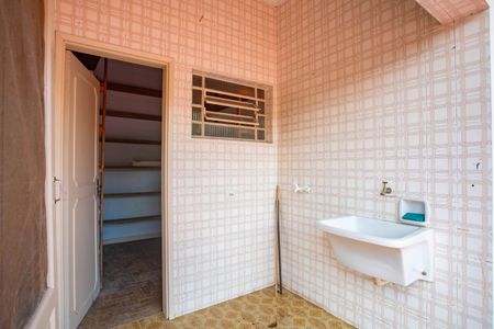 Casa para alugar com 250m², 3 quartos e 2 vagasÁrea de serviço 