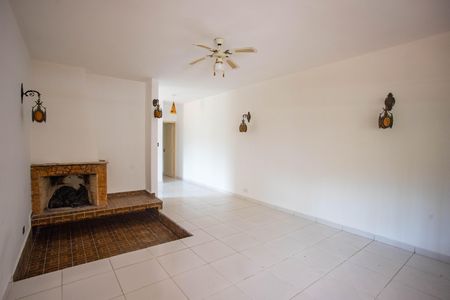 Casa para alugar com 250m², 3 quartos e 2 vagasSala 1