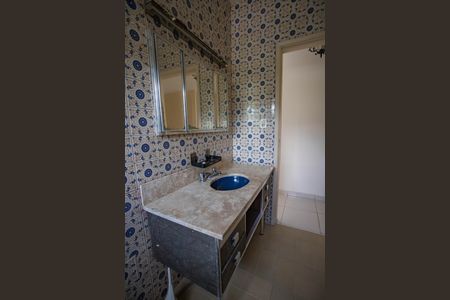 Casa para alugar com 250m², 3 quartos e 2 vagasBanheiro da suíte 