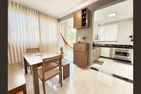 Apartamento à venda com 55m², 2 quartos e 1 vaga