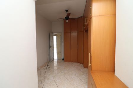 Quarto 1 de apartamento para alugar com 2 quartos, 80m² em Praia da Bandeira, Rio de Janeiro