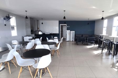 Apartamento à venda com 44m², 2 quartos e 1 vaga Apartamento à venda com 44m², 2 quartos e 1 vagaÁrea comum - Salão de festas
