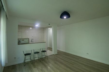 Sala de apartamento para alugar com 2 quartos, 49m² em Campo Comprido, Curitiba