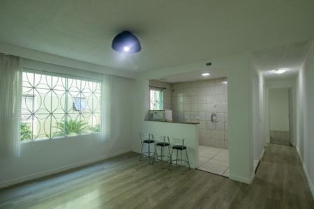 Sala de apartamento para alugar com 2 quartos, 49m² em Campo Comprido, Curitiba