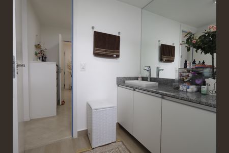 Apartamento à venda com 125m², 4 quartos e 2 vagasBanheiro da Suíte