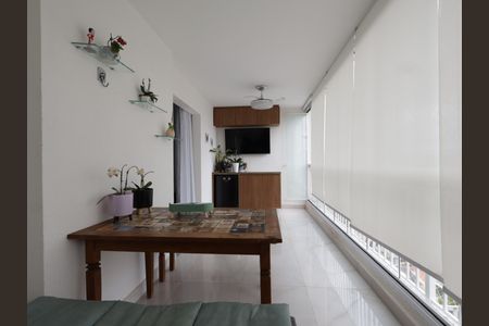 Apartamento à venda com 125m², 4 quartos e 2 vagasVaranda da Sala