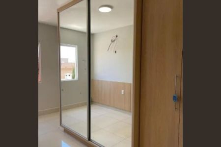 Casa de Condomínio para alugar com 3 quartos, 200m² em Setor Goiania Dois, Goiânia