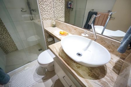 Apartamento à venda com 76m², 3 quartos e 1 vaga Apartamento à venda com 76m², 3 quartos e 1 vagaPia