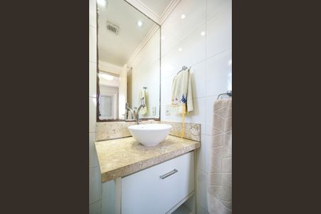 Apartamento à venda com 76m², 3 quartos e 1 vaga Apartamento à venda com 76m², 3 quartos e 1 vagaBanheiro da suíte