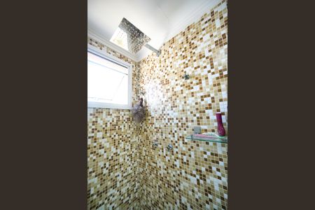 Apartamento à venda com 76m², 3 quartos e 1 vaga Apartamento à venda com 76m², 3 quartos e 1 vagaChuveiro