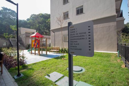 Apartamento à venda com 34m², 2 quartos e sem vagaÁrea comum