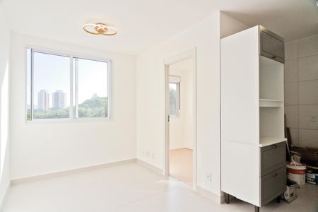 Apartamento à venda com 34m², 2 quartos e sem vaga Apartamento à venda com 34m², 2 quartos e sem vagaSala