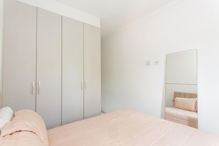 Casa de condomínio para alugar com 73m², 3 quartos e 2 vagasSuíte